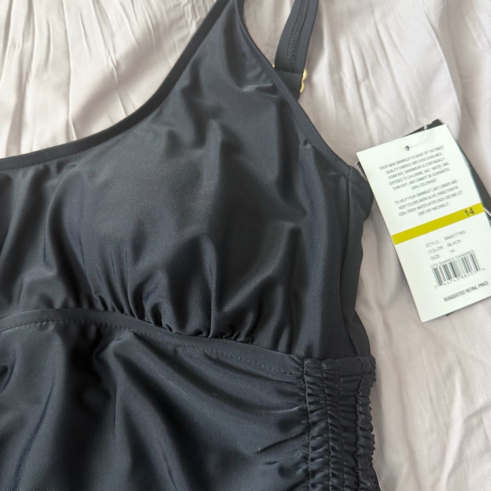 Maxine of Hollywood || black adjustable swimsuit skirt - Picture 2 of 11